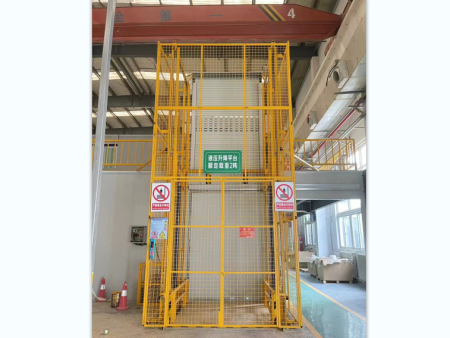 导轨式升降平台 导轨式升降平台